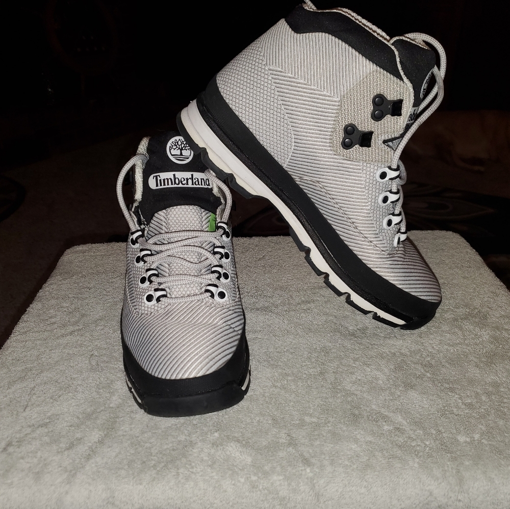 Timberland high top shoes